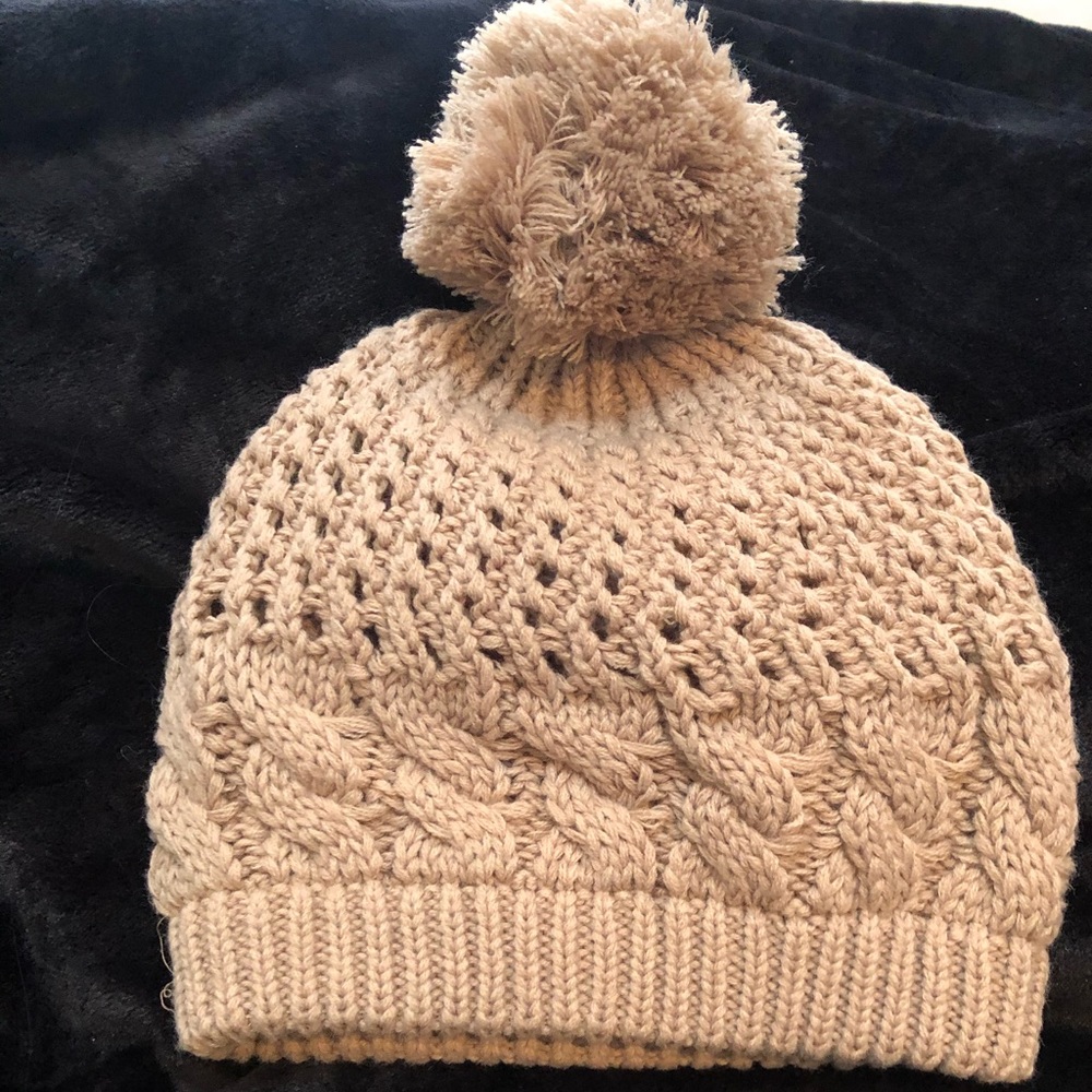 POM POM beanie